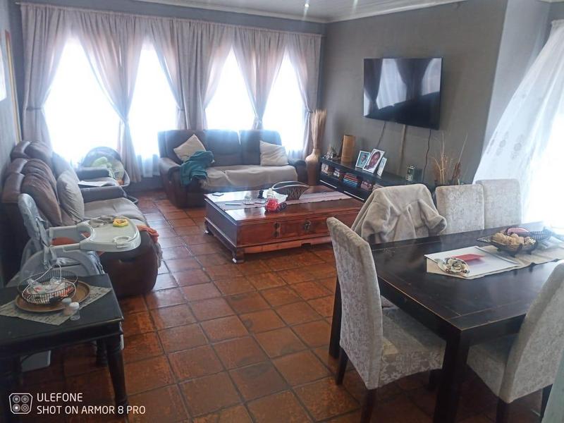 3 Bedroom Property for Sale in Birch Acres Gauteng