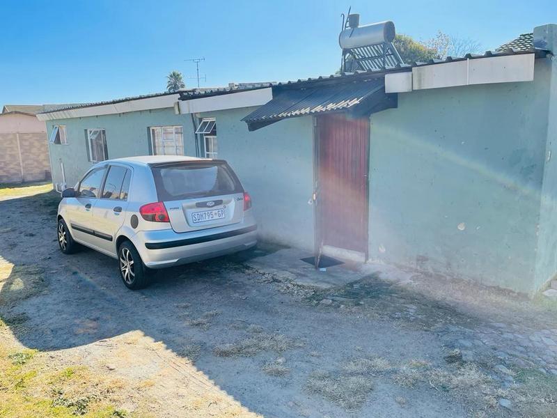 15 Bedroom Property for Sale in Rhodesfield Gauteng