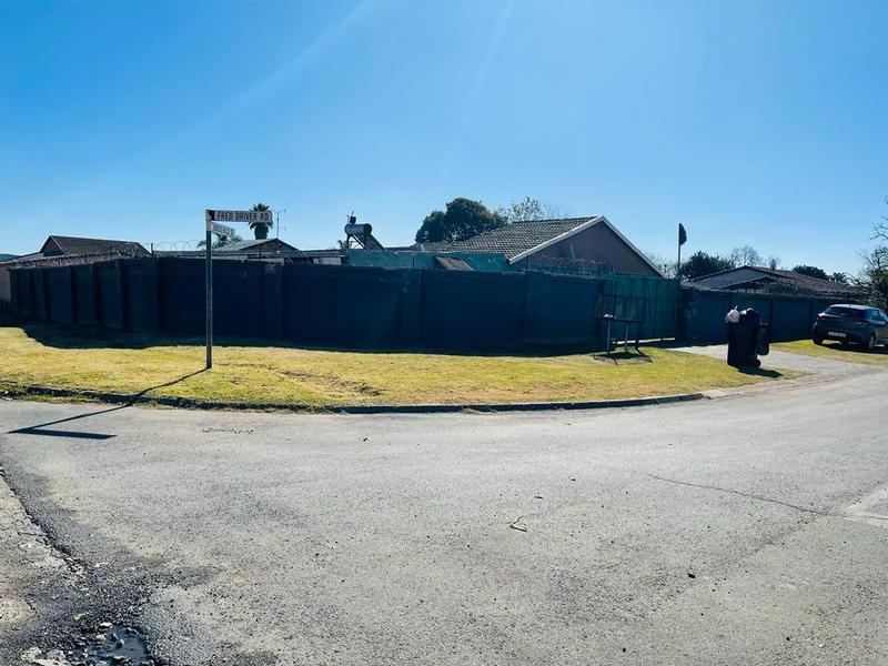 15 Bedroom Property for Sale in Rhodesfield Gauteng