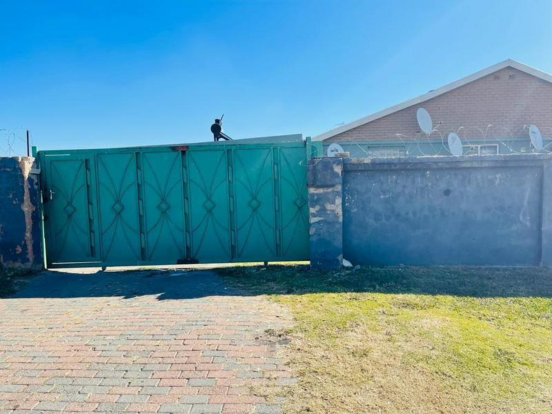 15 Bedroom Property for Sale in Rhodesfield Gauteng