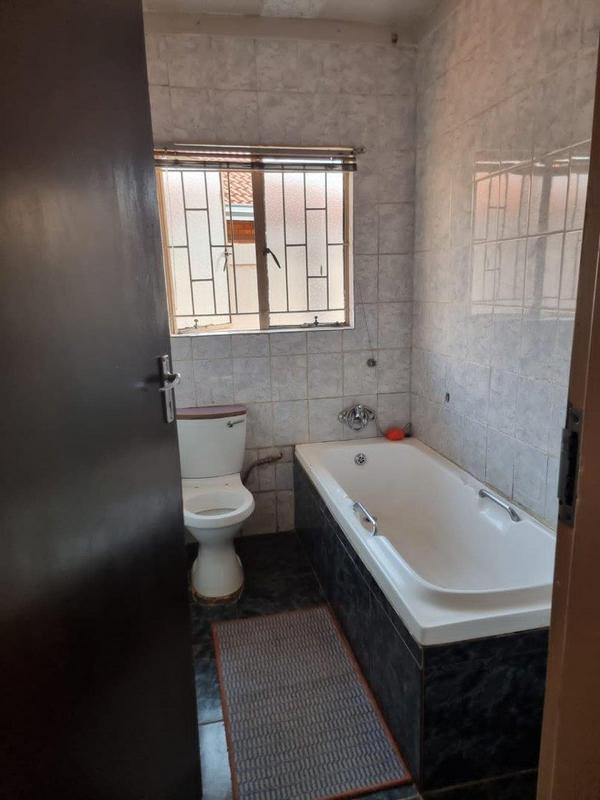 3 Bedroom Property for Sale in Vosloorus Gauteng