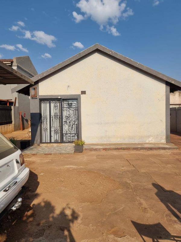3 Bedroom Property for Sale in Vosloorus Gauteng