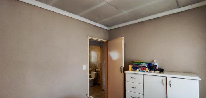 2 Bedroom Property for Sale in Vosloorus Gauteng