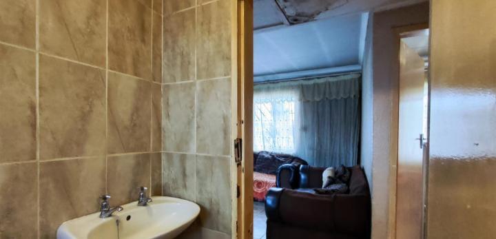 2 Bedroom Property for Sale in Vosloorus Gauteng