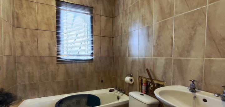 2 Bedroom Property for Sale in Vosloorus Gauteng