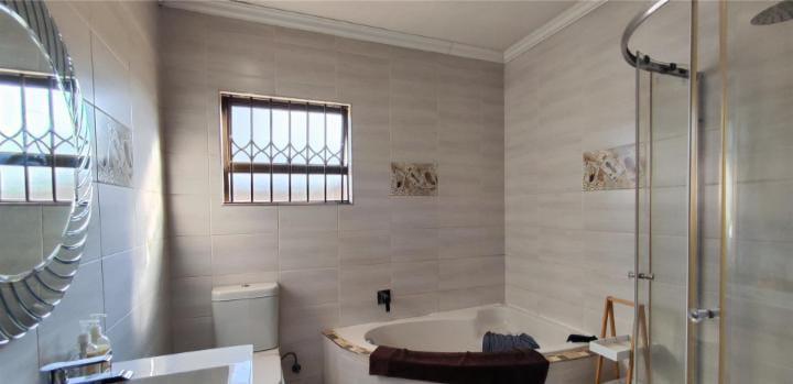3 Bedroom Property for Sale in Vosloorus Gauteng