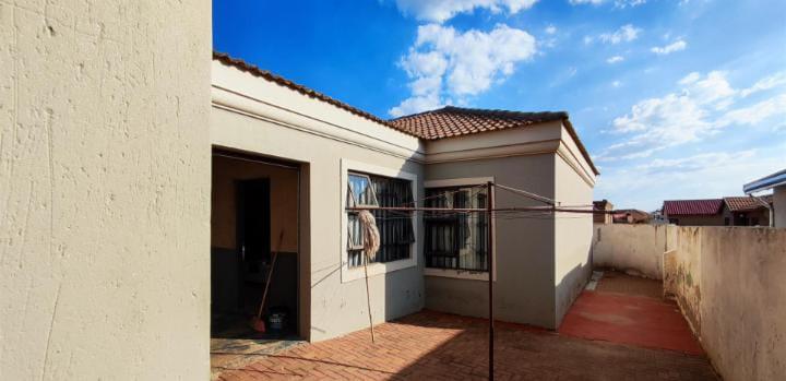 3 Bedroom Property for Sale in Vosloorus Gauteng