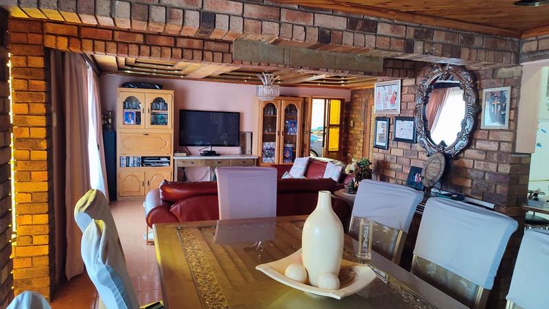 4 Bedroom Property for Sale in Vosloorus Gauteng