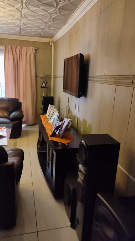 4 Bedroom Property for Sale in Vosloorus Gauteng