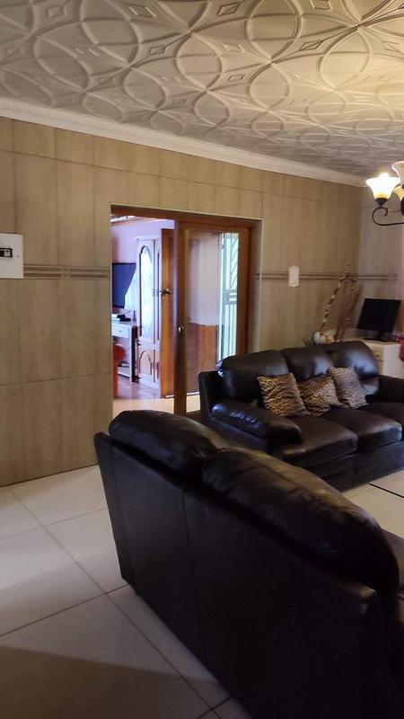 4 Bedroom Property for Sale in Vosloorus Gauteng