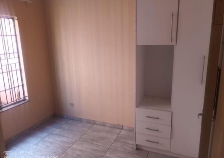 2 Bedroom Property for Sale in Jeppestown Gauteng