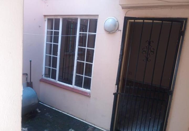 2 Bedroom Property for Sale in Jeppestown Gauteng