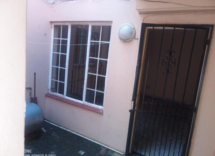 2 Bedroom Property for Sale in Jeppestown Gauteng