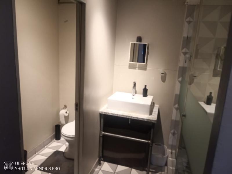 1 Bedroom Property for Sale in Jeppestown Gauteng