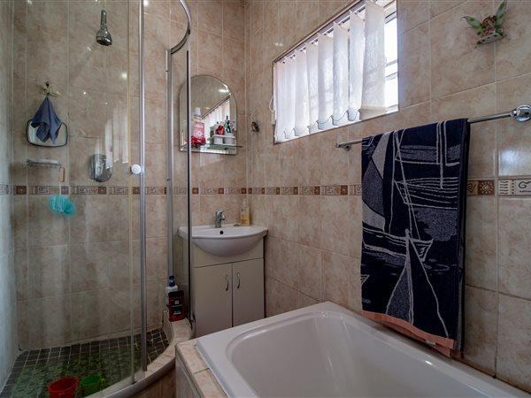 3 Bedroom Property for Sale in Lindbergh Park Gauteng
