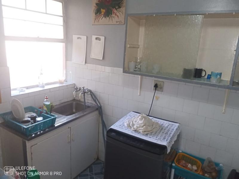 2 Bedroom Property for Sale in Rosebank Gauteng