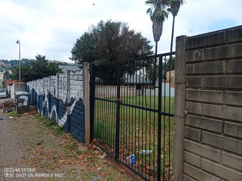 6 Bedroom Property for Sale in Lorentzville Gauteng