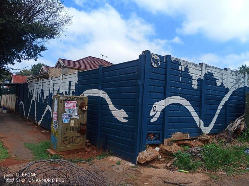 6 Bedroom Property for Sale in Lorentzville Gauteng