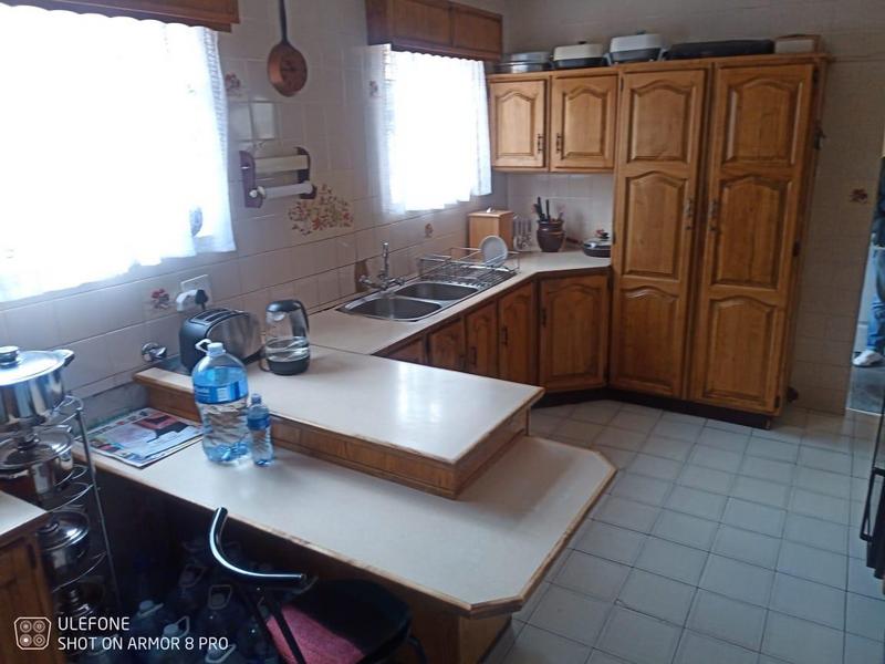 6 Bedroom Property for Sale in Lorentzville Gauteng