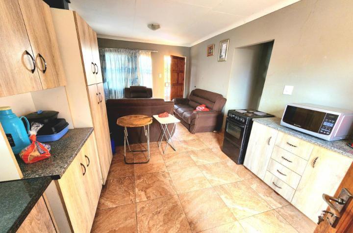 3 Bedroom Property for Sale in Vosloorus Ext 6 Gauteng