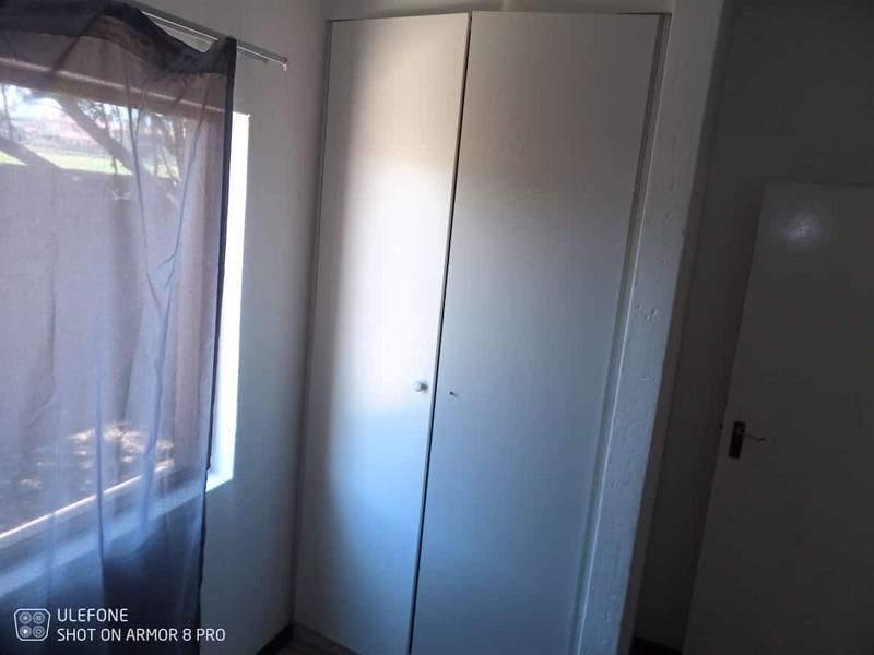 2 Bedroom Property for Sale in Helderwyk Gauteng