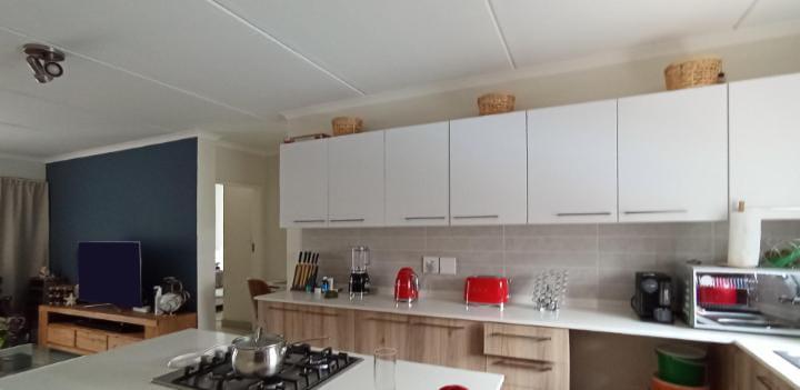 2 Bedroom Property for Sale in Founders Hill Gauteng