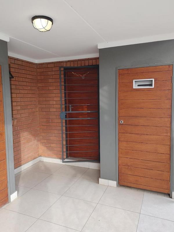 2 Bedroom Property for Sale in Founders Hill Gauteng