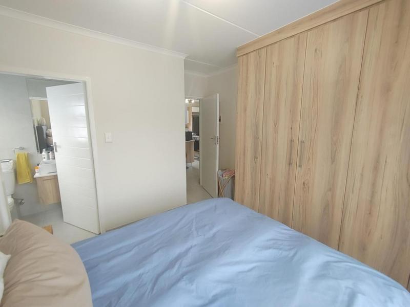 2 Bedroom Property for Sale in Founders Hill Gauteng