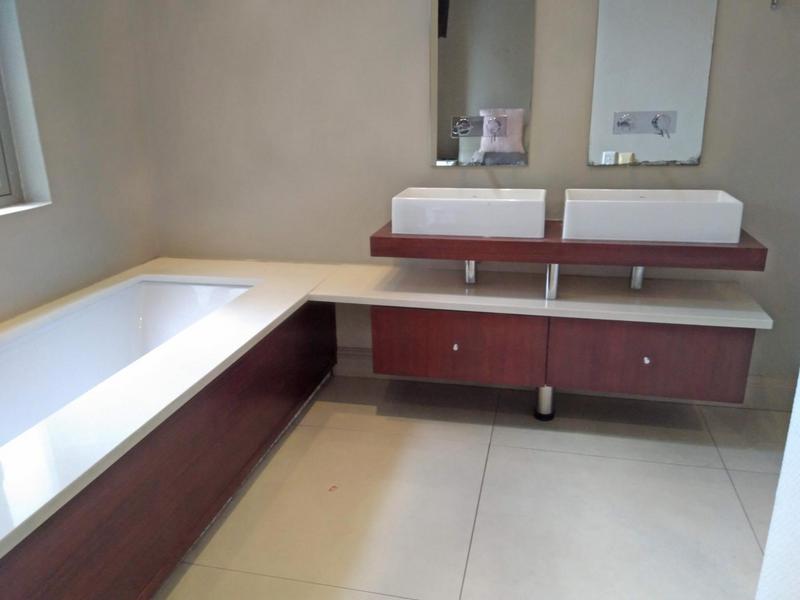 To Let 3 Bedroom Property for Rent in Waterkloof Ridge Gauteng