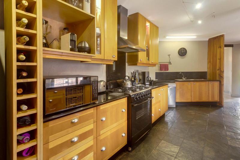 4 Bedroom Property for Sale in Zonnehoewe A H Gauteng