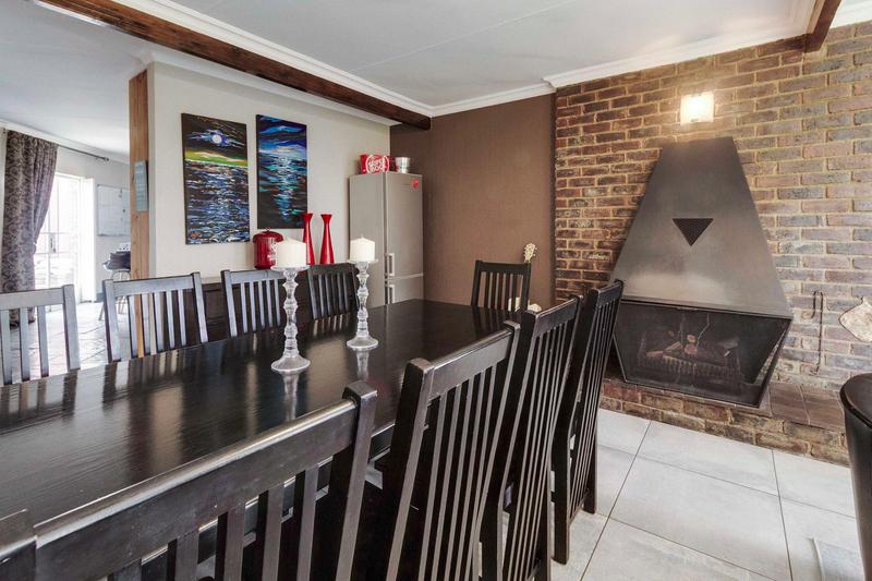 4 Bedroom Property for Sale in Zonnehoewe A H Gauteng