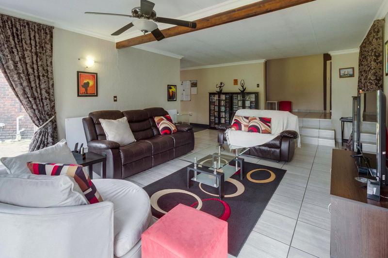 4 Bedroom Property for Sale in Zonnehoewe A H Gauteng