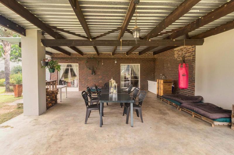 4 Bedroom Property for Sale in Zonnehoewe A H Gauteng