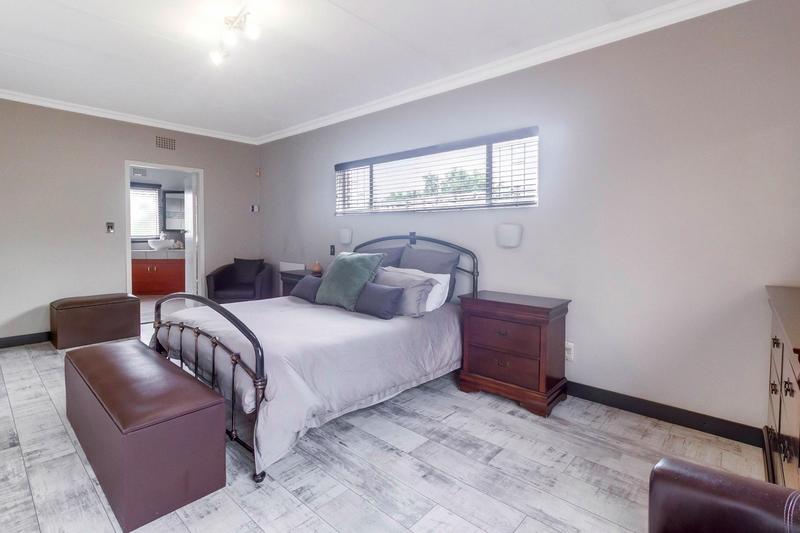 4 Bedroom Property for Sale in Zonnehoewe A H Gauteng