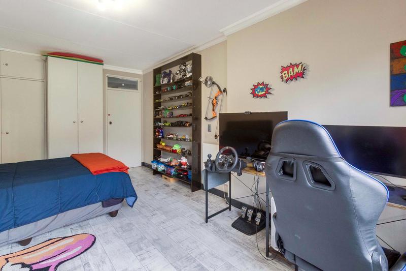 4 Bedroom Property for Sale in Zonnehoewe A H Gauteng