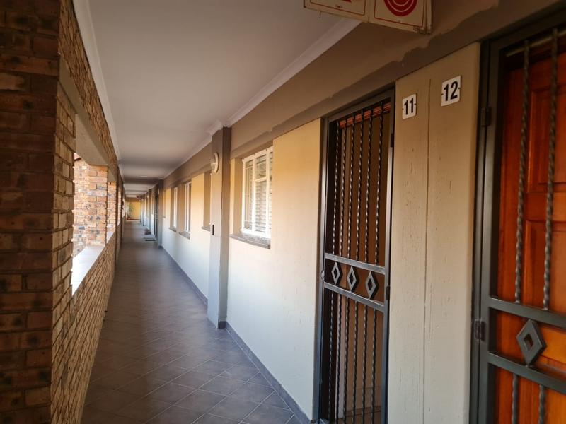 To Let 2 Bedroom Property for Rent in Norton Home Estate AH Gauteng