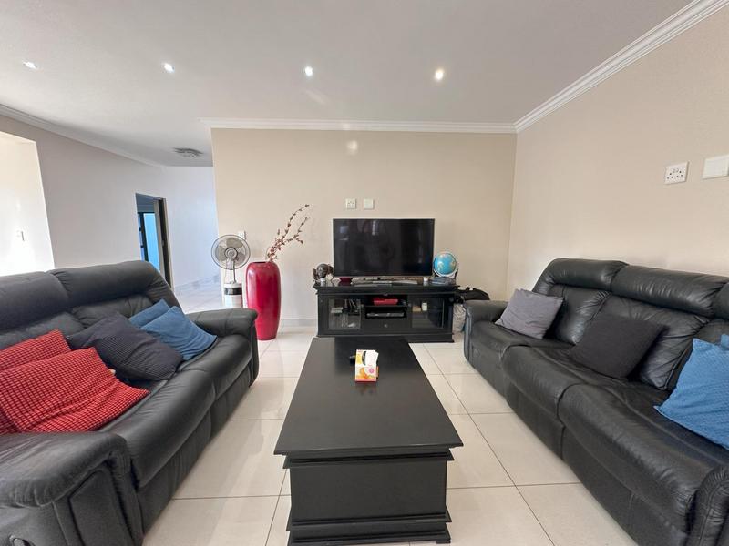 To Let 5 Bedroom Property for Rent in Midstream Ridge Gauteng
