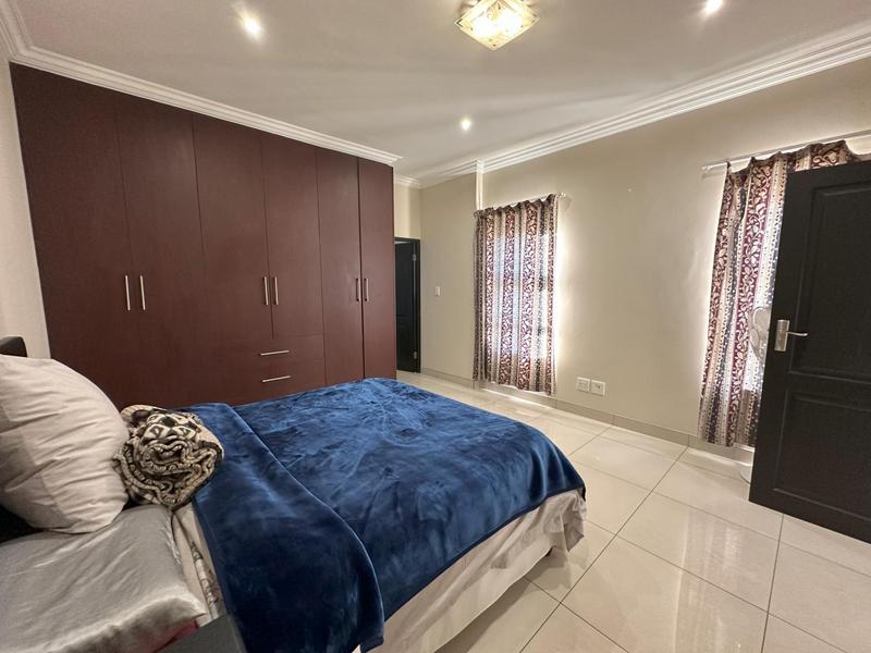 To Let 5 Bedroom Property for Rent in Midstream Ridge Gauteng