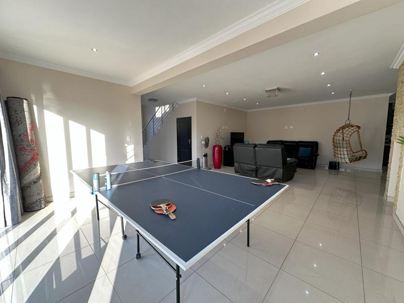 To Let 5 Bedroom Property for Rent in Midstream Ridge Gauteng