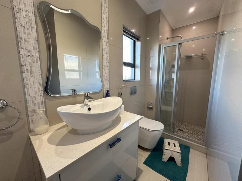 To Let 5 Bedroom Property for Rent in Midstream Ridge Gauteng