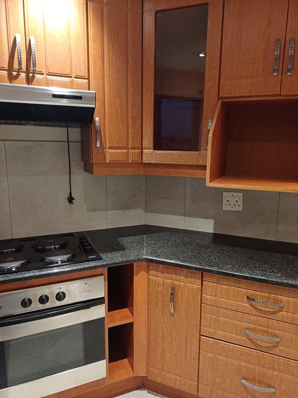 To Let 2 Bedroom Property for Rent in Victory Park Gauteng