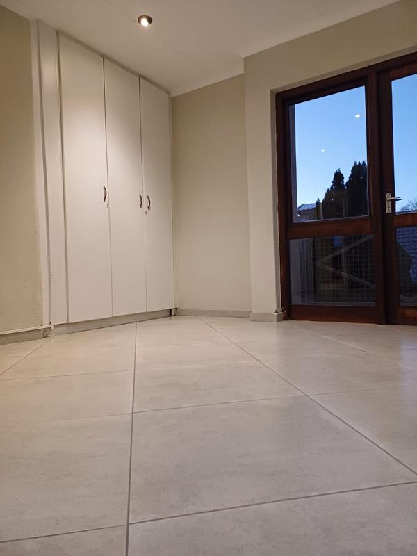 To Let 2 Bedroom Property for Rent in Victory Park Gauteng