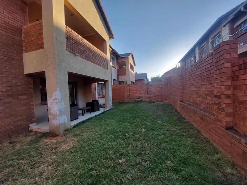 3 Bedroom Property for Sale in Noordwyk Gauteng