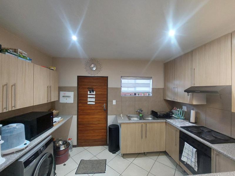 3 Bedroom Property for Sale in Noordwyk Gauteng