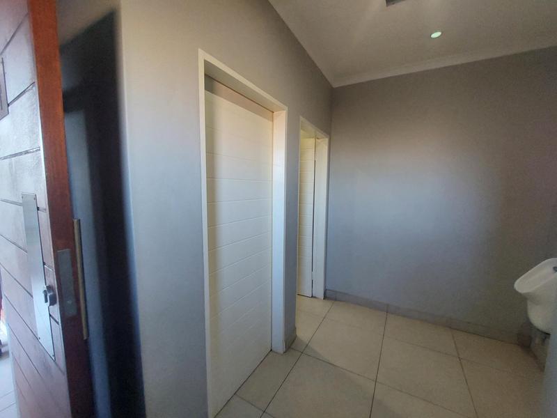 3 Bedroom Property for Sale in Noordwyk Gauteng