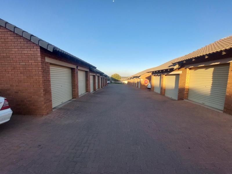 3 Bedroom Property for Sale in Noordwyk Gauteng