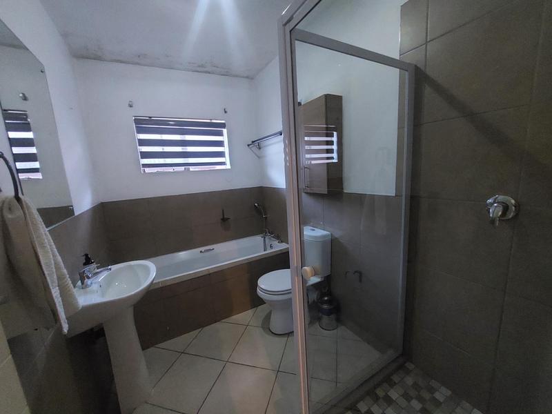 3 Bedroom Property for Sale in Noordwyk Gauteng