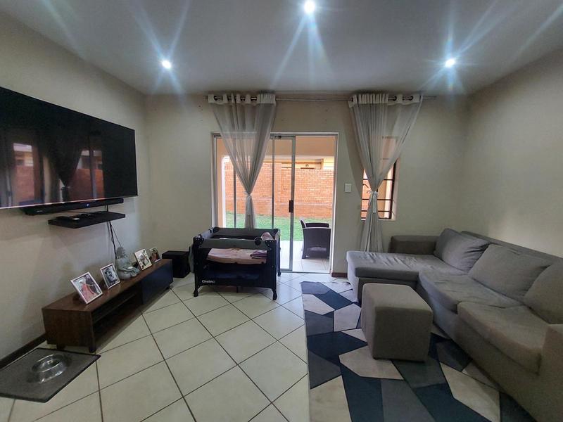 3 Bedroom Property for Sale in Noordwyk Gauteng