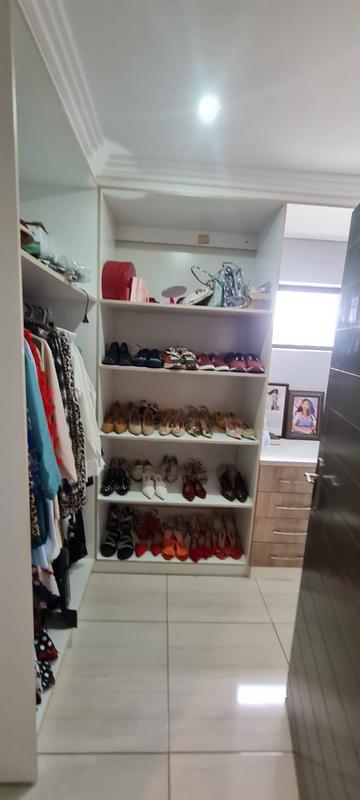 5 Bedroom Property for Sale in The Orchards Gauteng