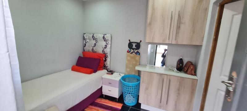 5 Bedroom Property for Sale in The Orchards Gauteng